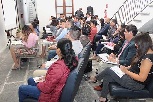 Sólo 13 municipios llegaron a la primera capacitación de Transparencia en Puebla