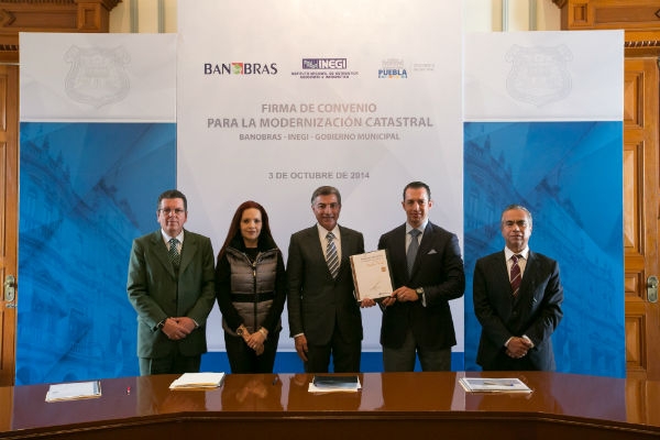 Puebla Capital y Banobras acuerdan modernización catastral