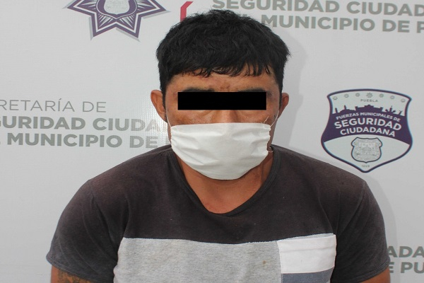 Asaltó negocio y policías lo detuvieron en San Francisco Totimehuacán