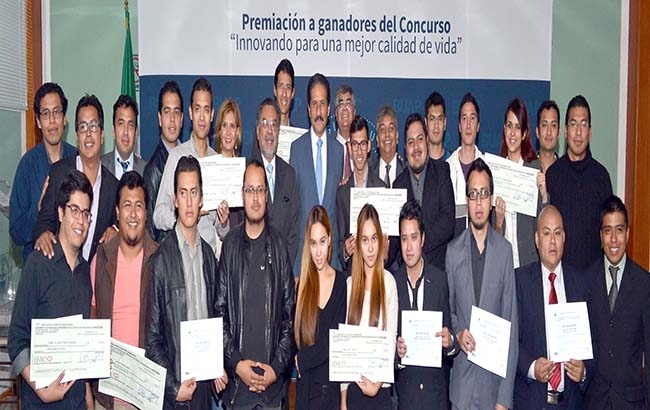 BUAP entrega premios a estudiantes creadores de prototipos tecnológicos