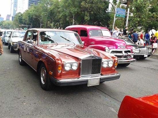 DF rompe Récord Guinness de Automóviles Antiguos