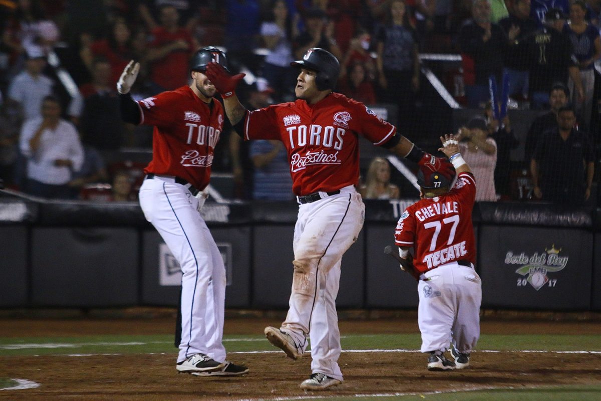 Serie del Rey: Toros de Tijuana aventaja por dos juegos a Pericos de Puebla