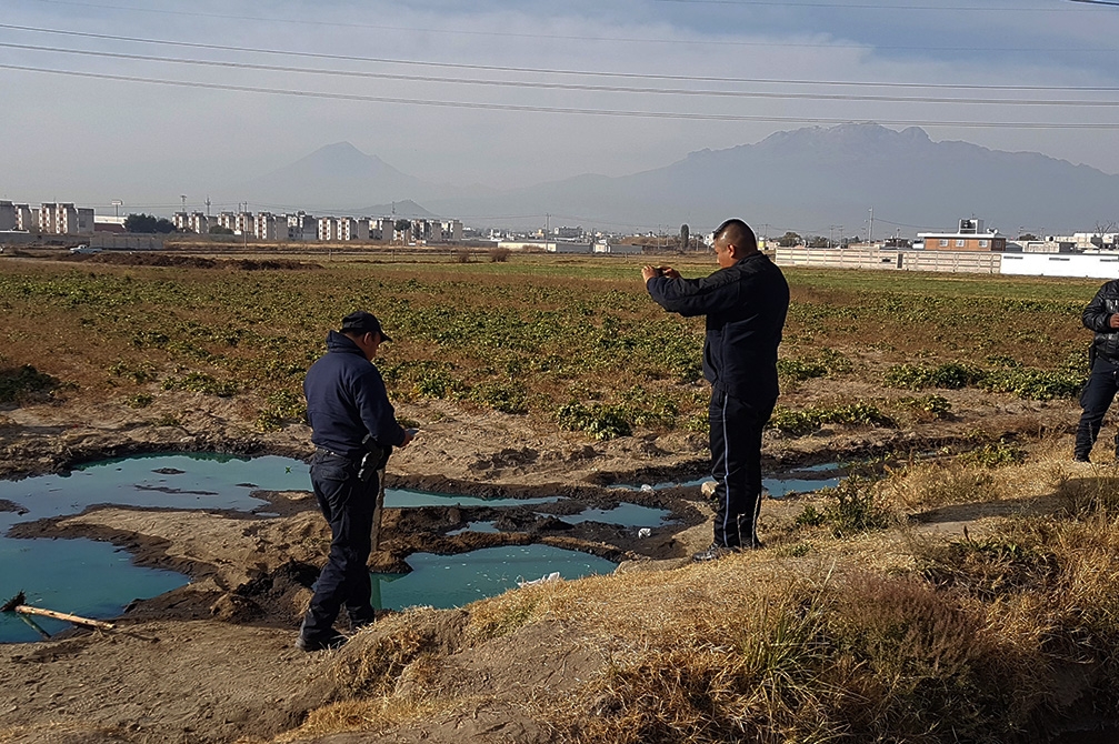 Dejan alberca huachicolera en terrenos de cultivo de San Martín Texmelucan