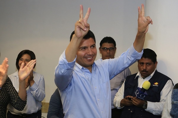 Eduardo Rivera espera resultados finales; no se declara ganador