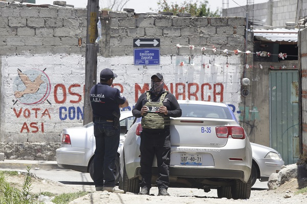 Casi linchan a sujeto acusado de robo en Tlahuapan