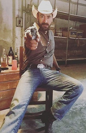 Sebastián Ferrat, del Señor de los Cielos, grave tras comer carne de cerdo