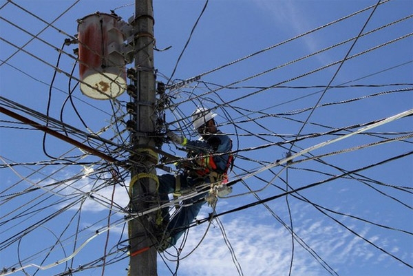 Más de 500 empresas interesadas en generar electricidad