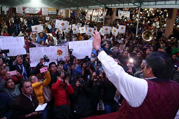 “Bienvenidos los que se quieran integrar”, ofrece Barbosa en primera gira proselitista