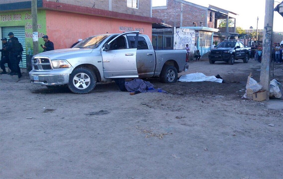 Acribillan a 10 personas en Guanajuato, entre ellos un mando policíaco