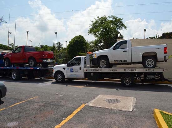 Empresario secuestrado salta de camioneta al ver a policías en Morelos