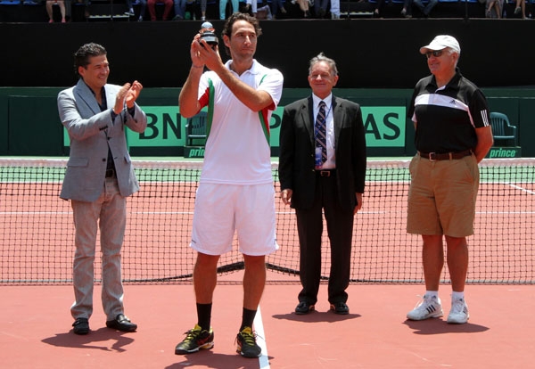 Jorge Cruz Bermúdez entregó el premio al compromiso Copa Davis