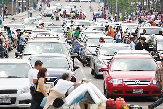 ¿Vas al DF? Cuidado: crecen asaltos a automovilistas con el tránsito detenido