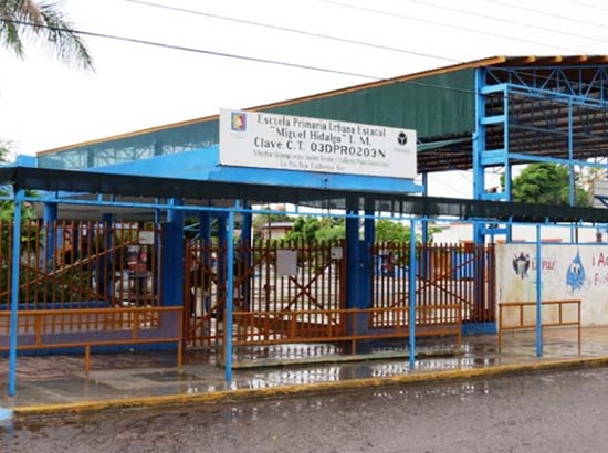 Suspenden “Grito”, clases y cierran puertos en BCS por Odile