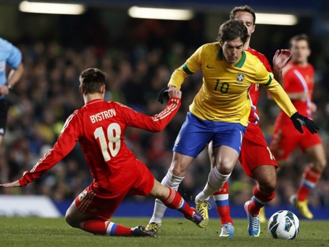 Kaká regresa a la selección de Brasil