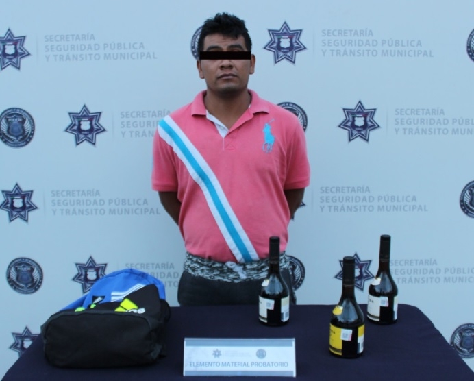 Atrapan a asaltante de Oxxo en San Alejandro