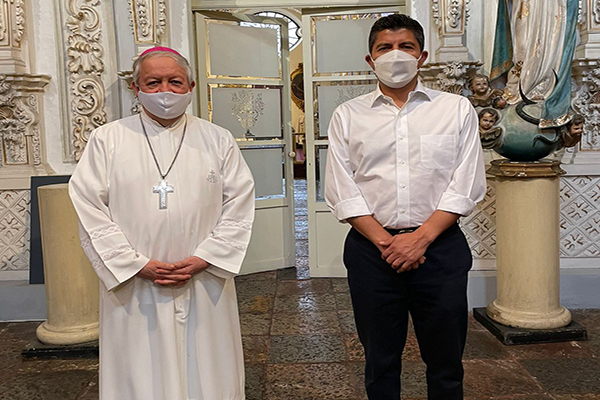 Eduardo Rivera Pérez se reunió con el arzobispo de Puebla