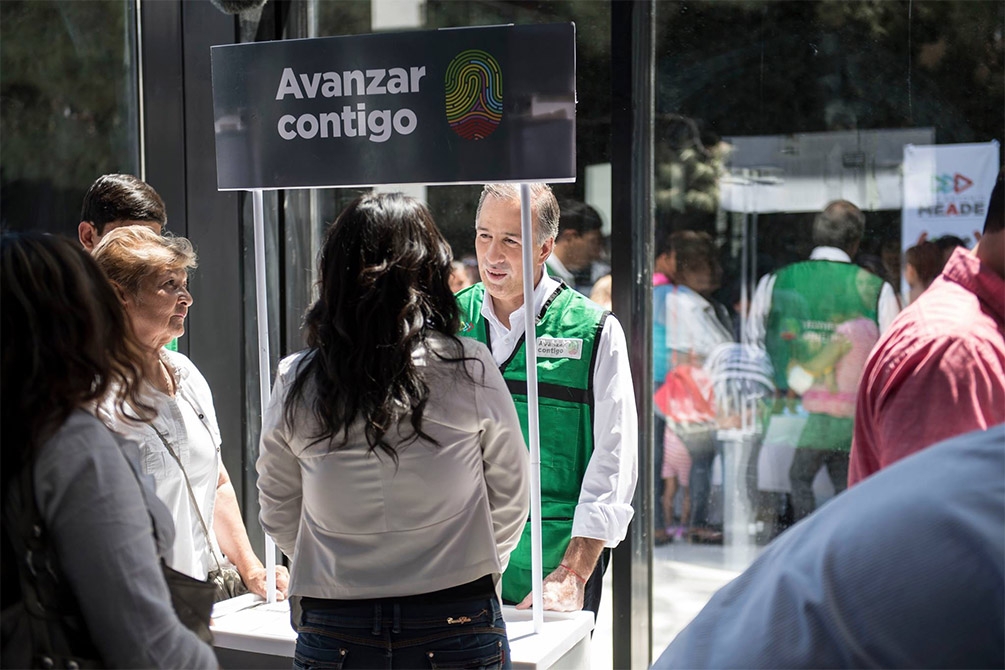 Meade pide a mujeres que busquen votos para él