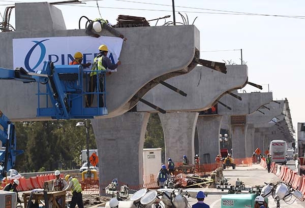 Segundo piso de la autopista México-Puebla, con 50% de avance: SCT