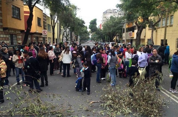 Padres llevan al MP a niño que ejerce bullying en su escuela del DF