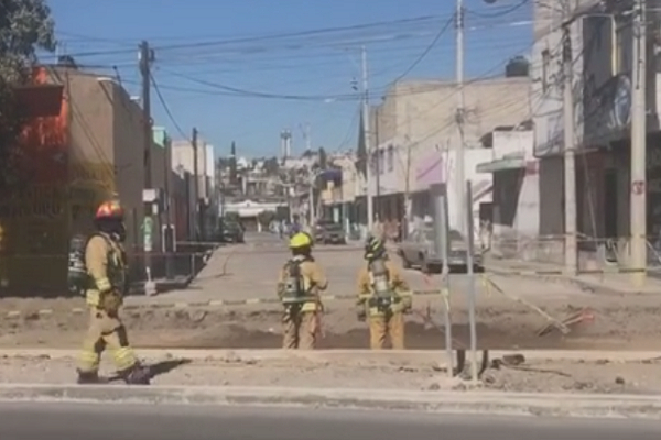 Fuga de gas provoca cierre de zona aledaña al mercado Morelos
