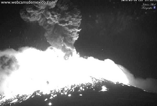 Alerta por fuerte explosión en el Popocatépetl; cimbra hasta Puebla Capital