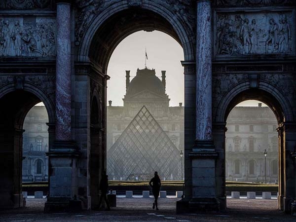 Los 30 años de la pirámide del Louvre