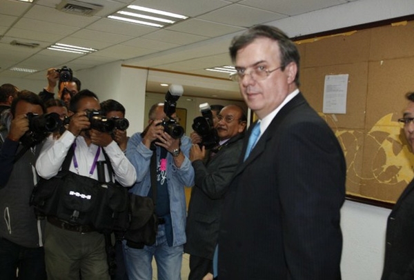 Diputados escucharán defensa de Ebrard sobre Línea 12