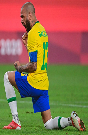 Tokio 2020: Dani Alves elogia al tricolor y grita “Viva México, cabrones!