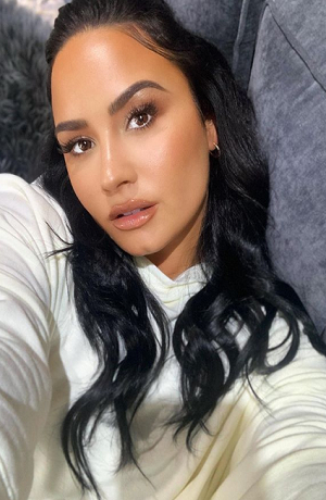 Demi Lovato se mostró al natural en redes sociales