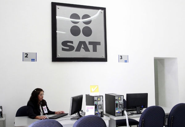 SAT devuelve más de 4 mil mdp a trabajadores asalariados