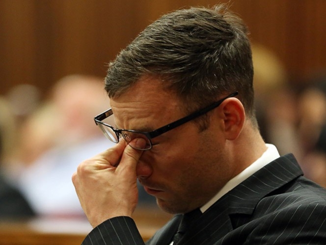 Oscar Pistorius ofreció dinero a familia de Reeva Steenkamp