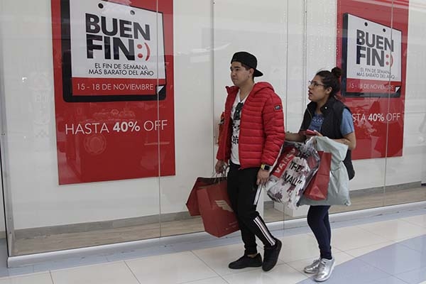 Poblanos gastaron en promedio 2 mil pesos en el Buen Fin