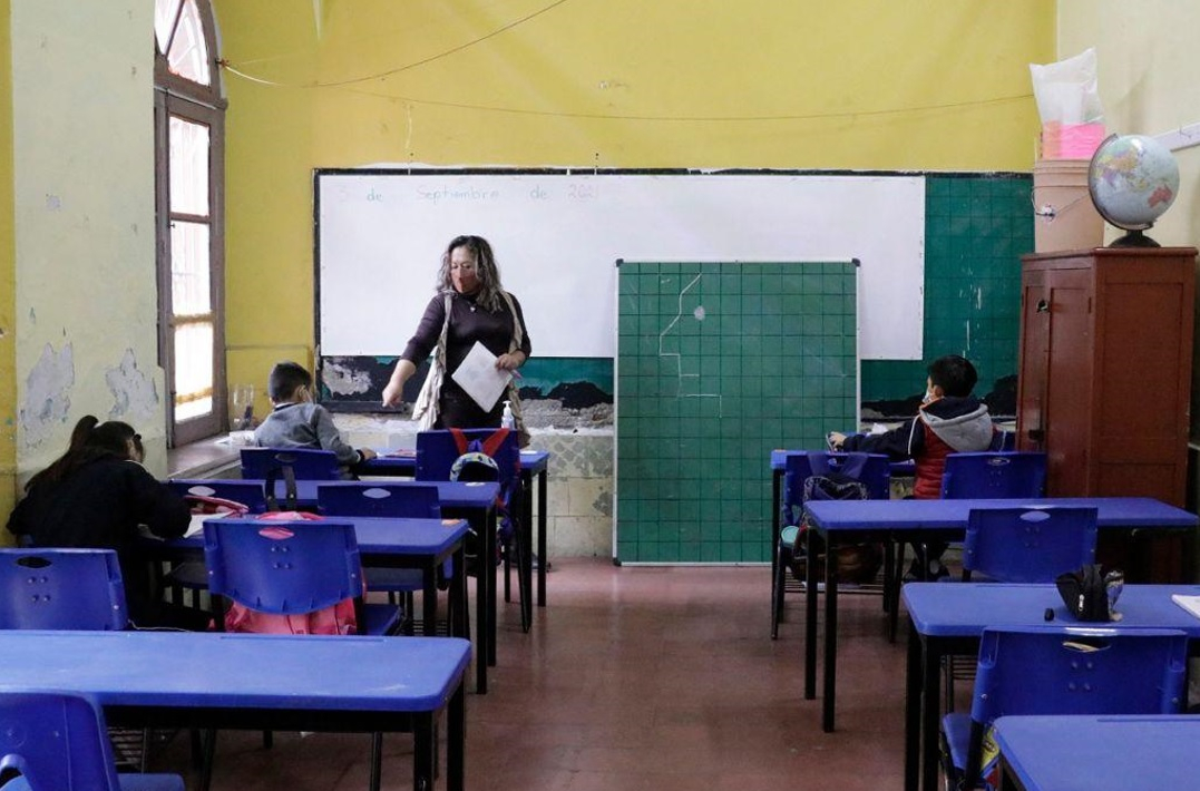 Sólo dos estudiantes con COVID en la segunda semana de clases: SEP Puebla