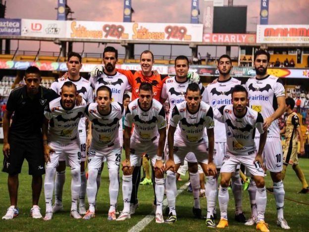 Murciélagos Guamúchuil sorprende en liderato del Ascenso MX