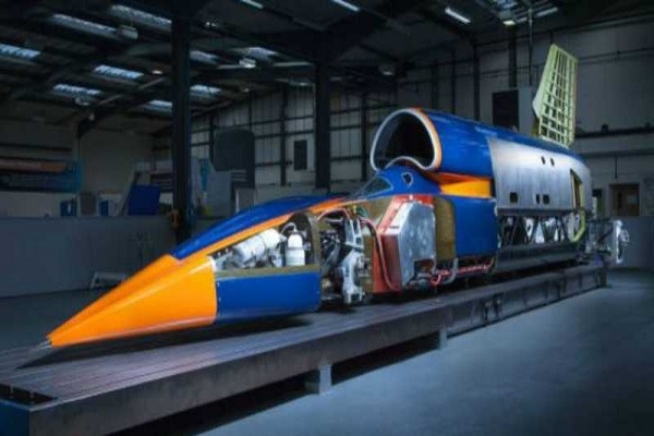 Conoce Bloodhound, el vehículo más rápido que un avión de combate