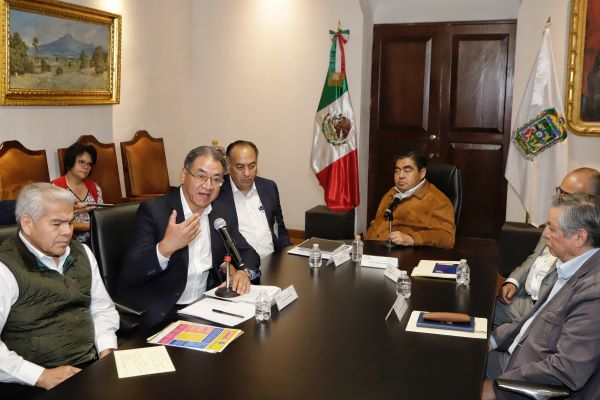 Burócratas vulnerables tendrán receso y madres horario especial: Barbosa