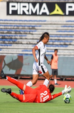 Lobos BUAP Femenil derrotó 2-1 a Pumas