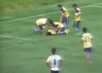 VIDEO: Muere futbolista amateur, festejó gol con maroma y se rompió el cuello
