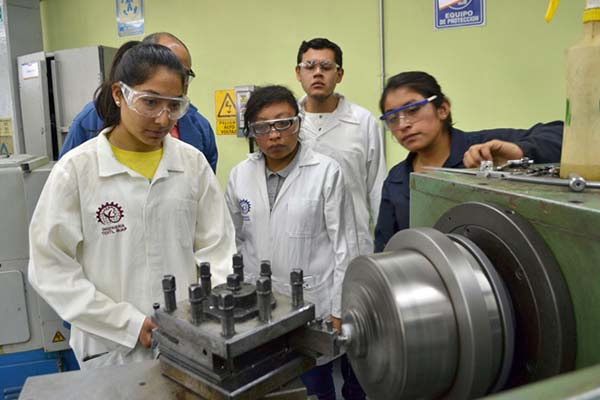La BUAP reconoce el papel de las mujeres en la ciencia