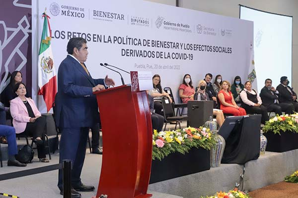 Programas federales de apoyo a la pobreza evitaron crisis social por pandemia: MBH