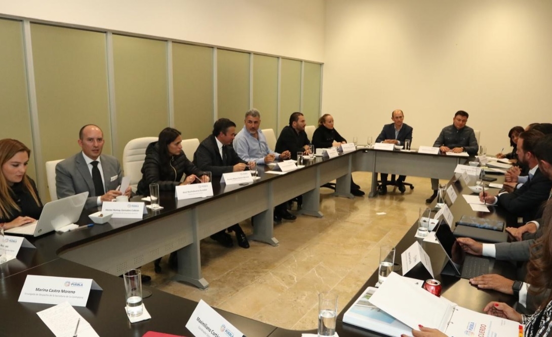 Luis Banck encabeza reunión de gabinete estatal
