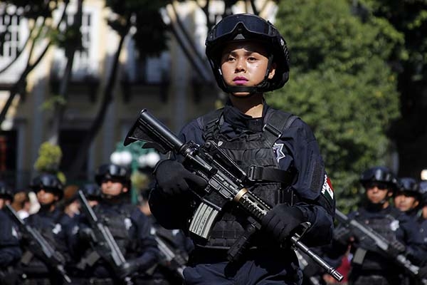 Empresarios entregarán reconocimientos a 31 policías de Puebla por excelencia en su servicio