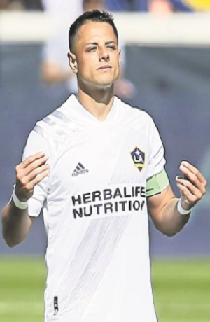 Chicharito es dado de alta para jugar con el Galaxy
