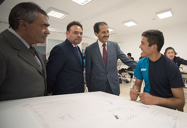 Rector de la BUAP entrega obras en el Complejo Regional Norte, sede Zacatlán