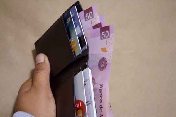 Salario pagado a profesionistas aumentó 26 pesos en un año