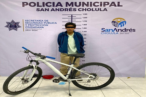 Sujeto roba bicicleta y es detenido en pleno centro de San Andrés Cholula