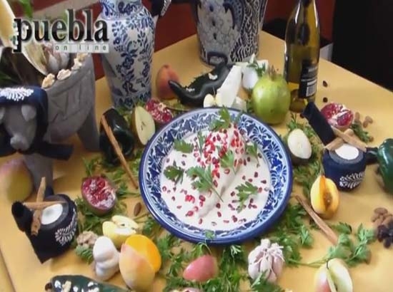 ¿Cómo se preparan los Chiles en Nogada?