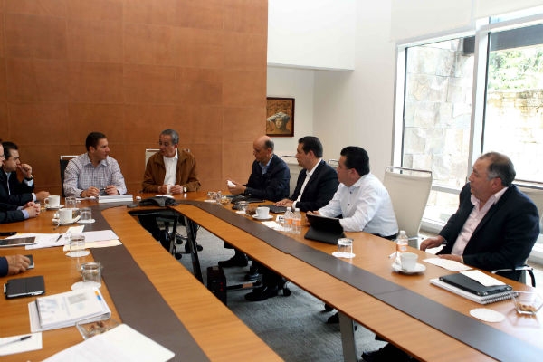 RMV se reúne con subsecretarios de Sedatu y Sedesol