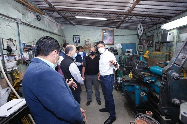 Inicia Eduardo Rivera reactivación económica de negocios en la capital