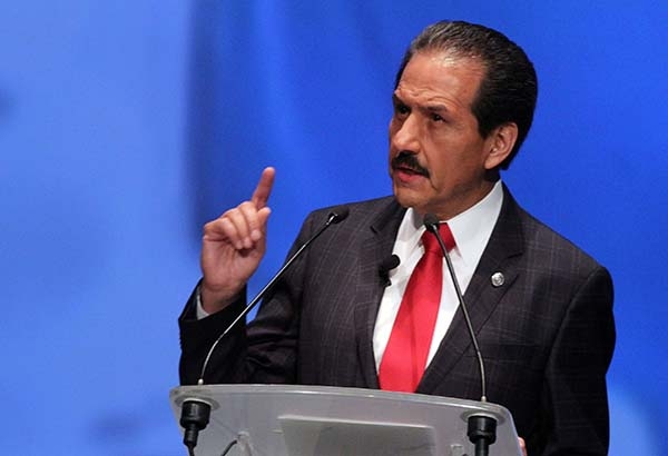BUAP, una institución con prestigio: Esparza Ortiz
